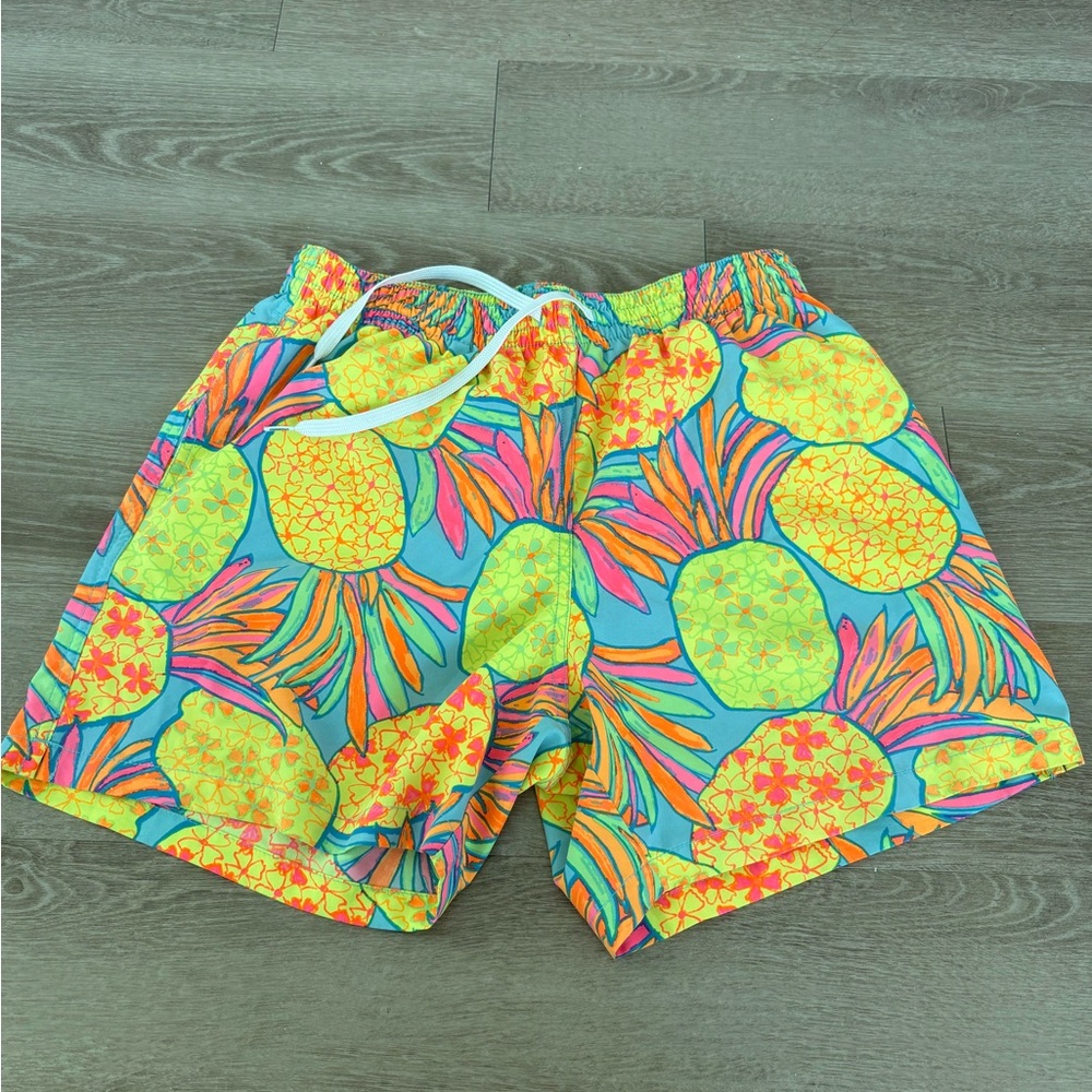 Chubbies Pineapple Print Men's Shorts - Multicolor